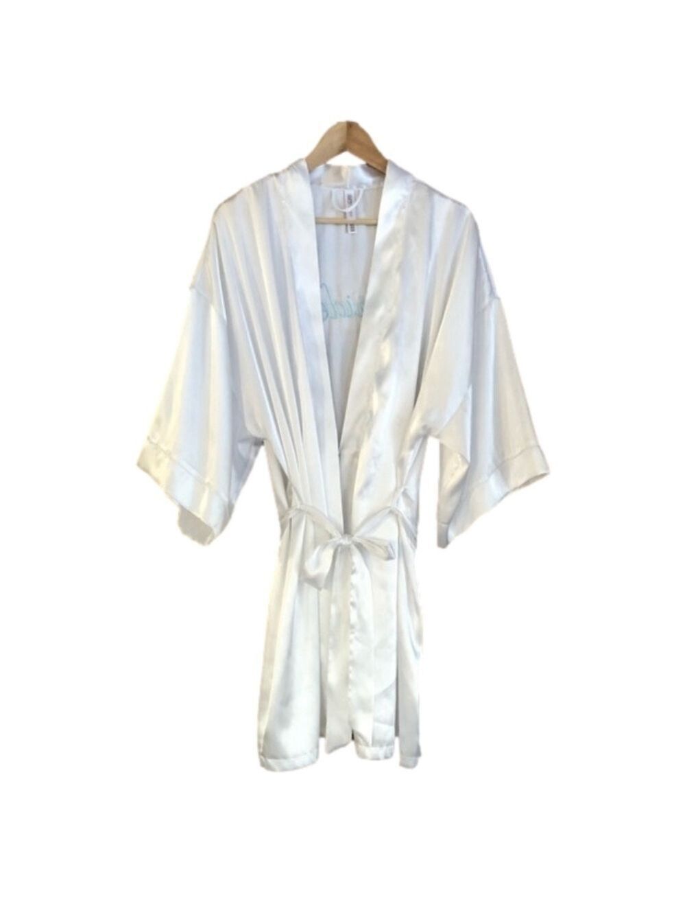 Gilligan & O’Malley white satin Bride robe size M/L - Picture 10 of 10